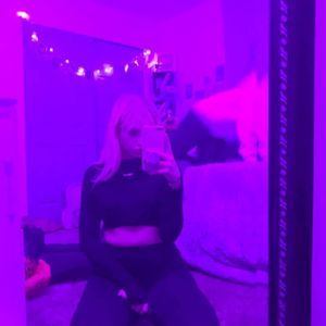 Meet your Posher, Addy